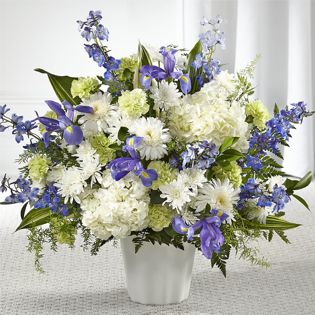 Soft Serenity Floor Basket – Barbur Floral Shop, Geneva NE