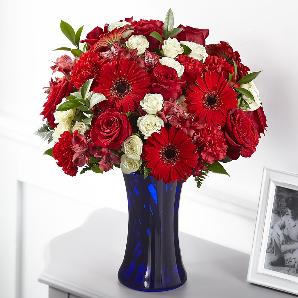 Hearts Embrace Bouquet – Barbur Floral Shop, Geneva NE