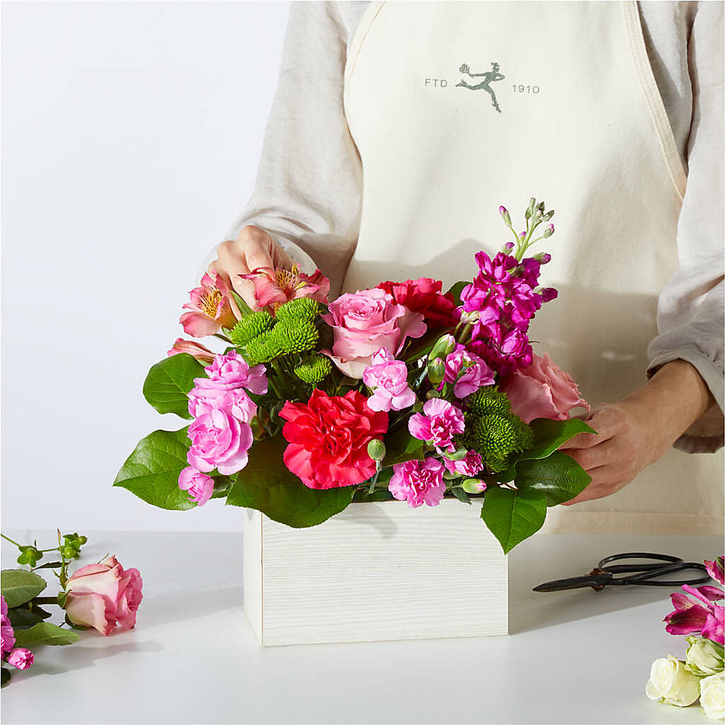 Sweetberry Box – A Florist Original –  Barbur Floral Shop, Geneva NE