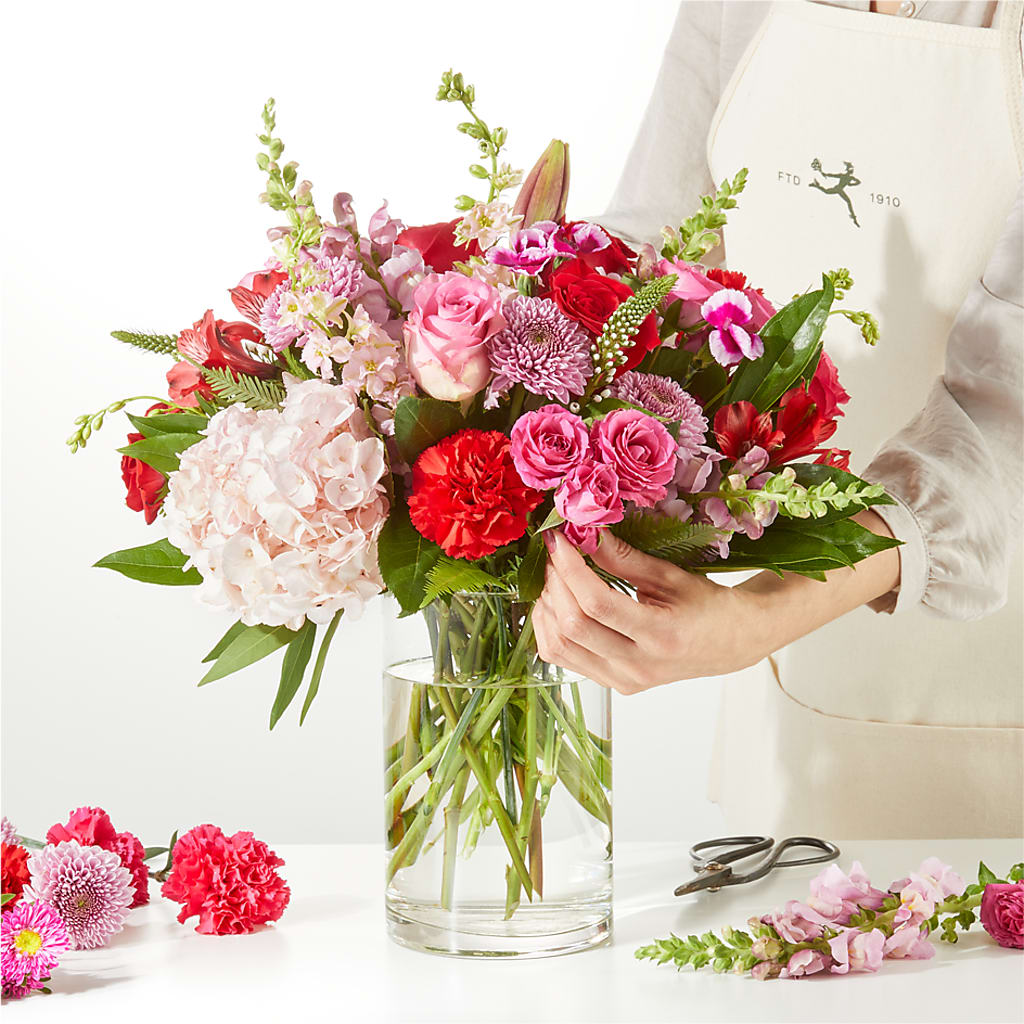 Swooning Over You - A Luxury Florist Original –  Barbur Floral Shop, Geneva NE