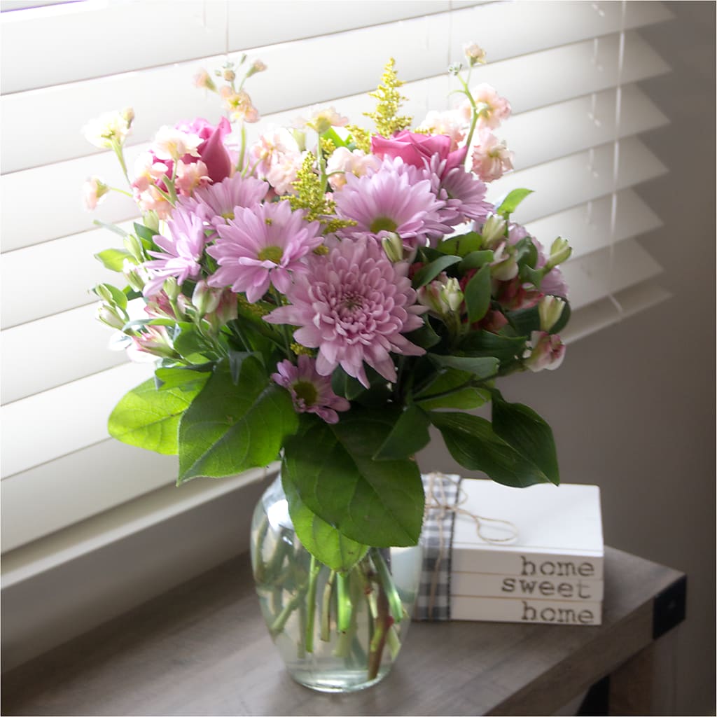 Pastel Tradition - A Florist Original –  Barbur Floral Shop, Geneva NE