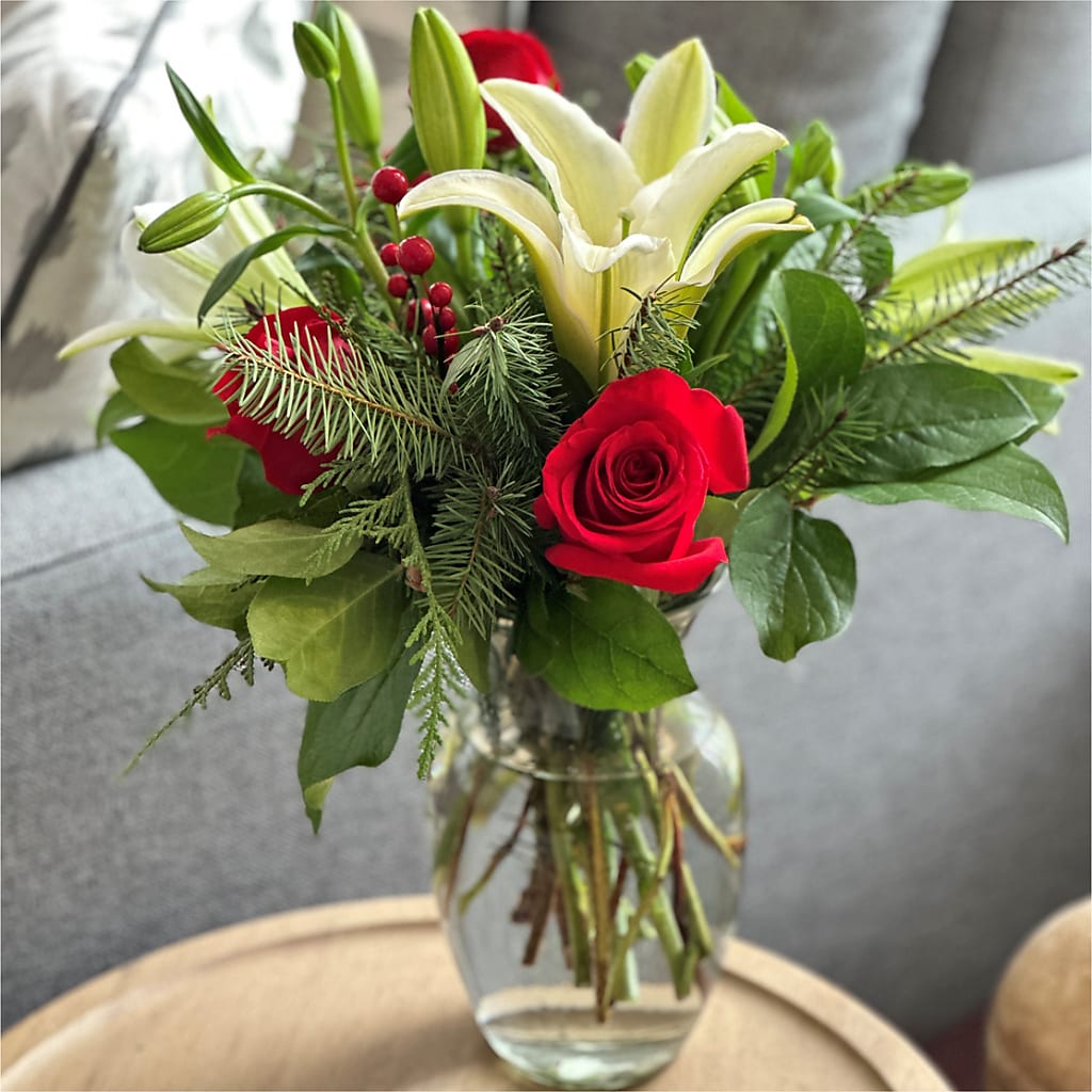 Sparkling Snowflakes Bouquet –  Barbur Floral Shop, Geneva NE