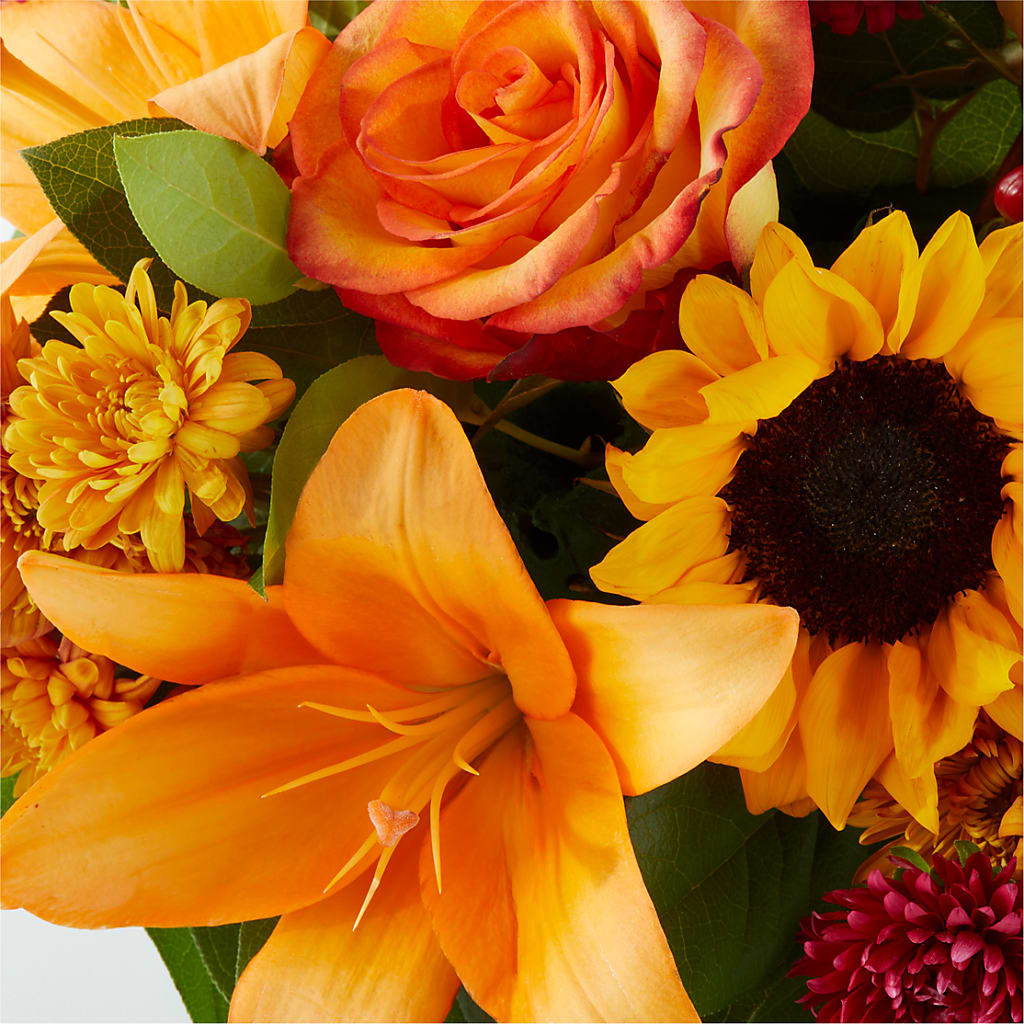 Grateful Centerpiece –  Barbur Floral Shop, Geneva NE