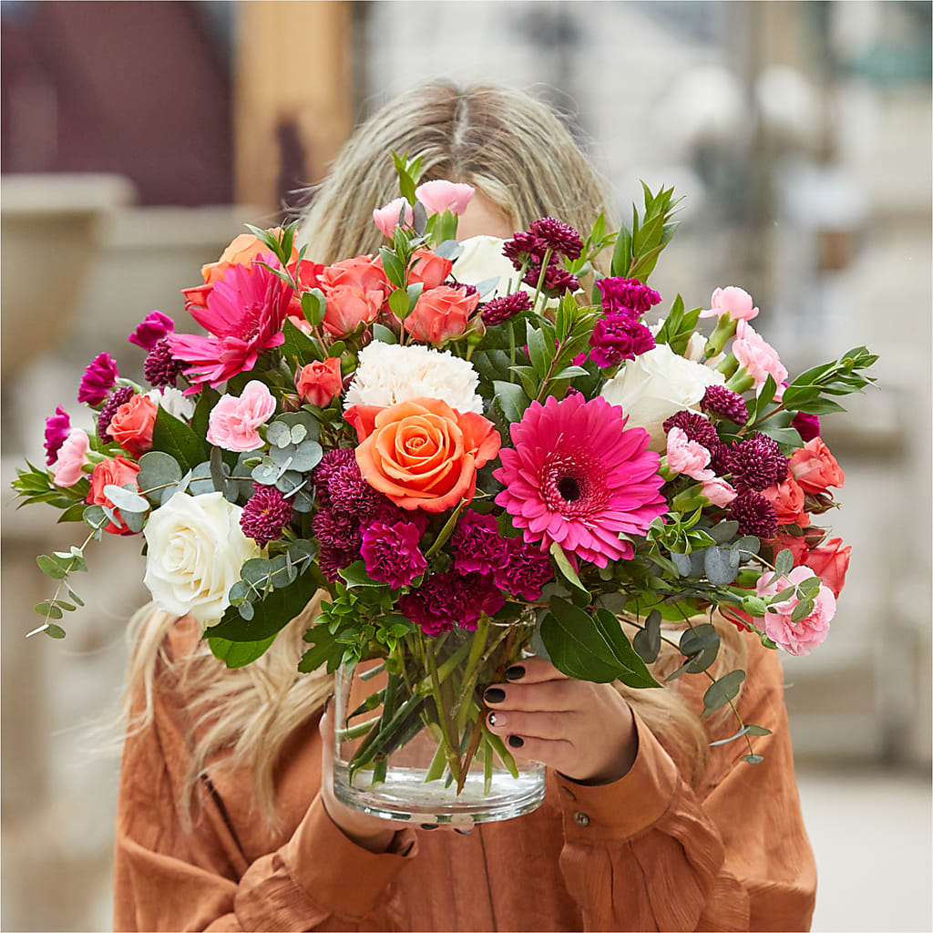 Smell the Roses Bouquet –  Barbur Floral Shop, Geneva NE