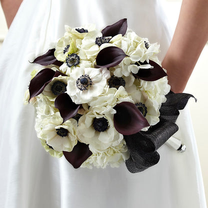 To Have and To Hold Bouquet –  Barbur Floral Shop, Geneva NE