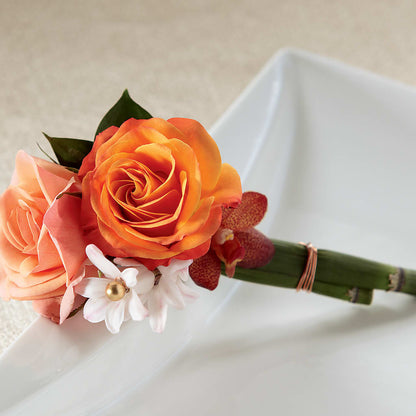 Sunset Dream Boutonniere –  Barbur Floral Shop, Geneva NE