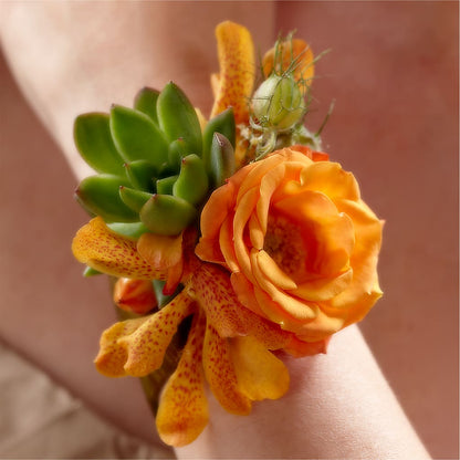 Irresistible Love Wrist Corsage –  Barbur Floral Shop, Geneva NE